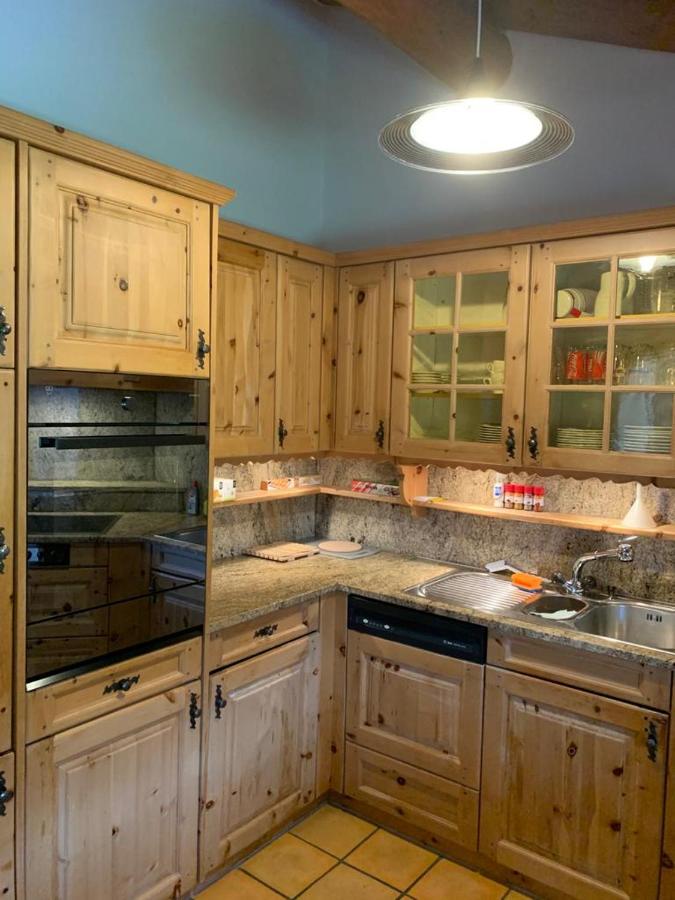 Ferienwohnung Jalet Tschierv Bagian luar foto